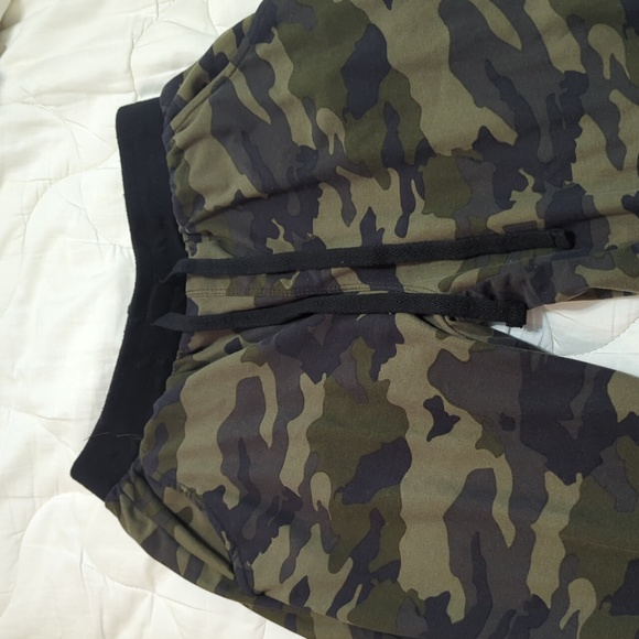 Ardene Camo Lounge Pants - Picture 2 of 4